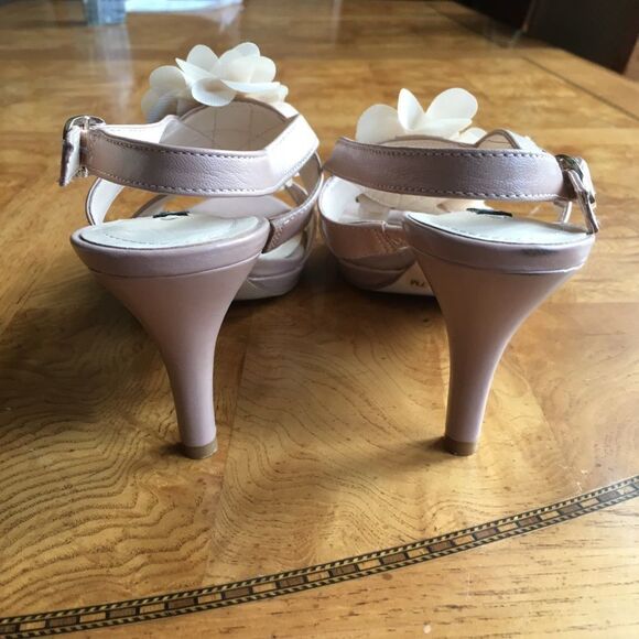 ALEX MARIE Blooming 3” Heels! - Picture 4 of 9